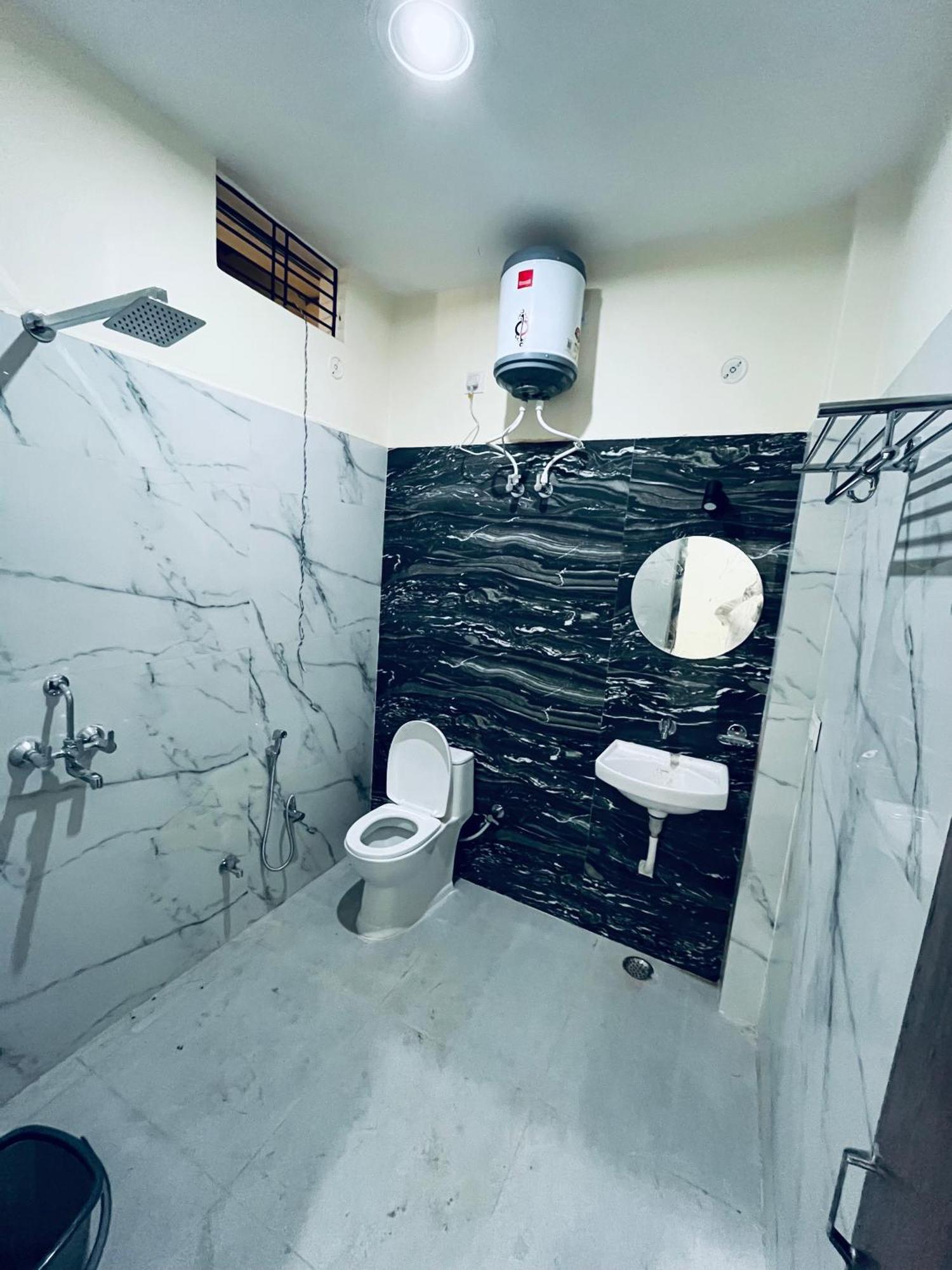 ורנאסי River View Paying Guest House מראה חיצוני תמונה