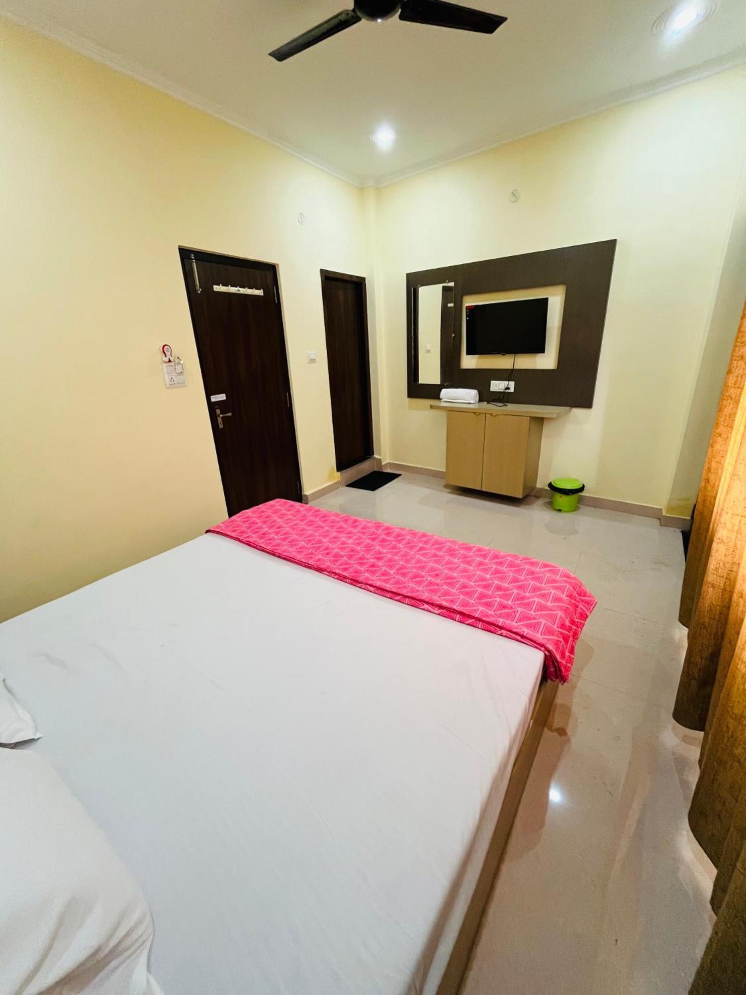 ורנאסי River View Paying Guest House מראה חיצוני תמונה