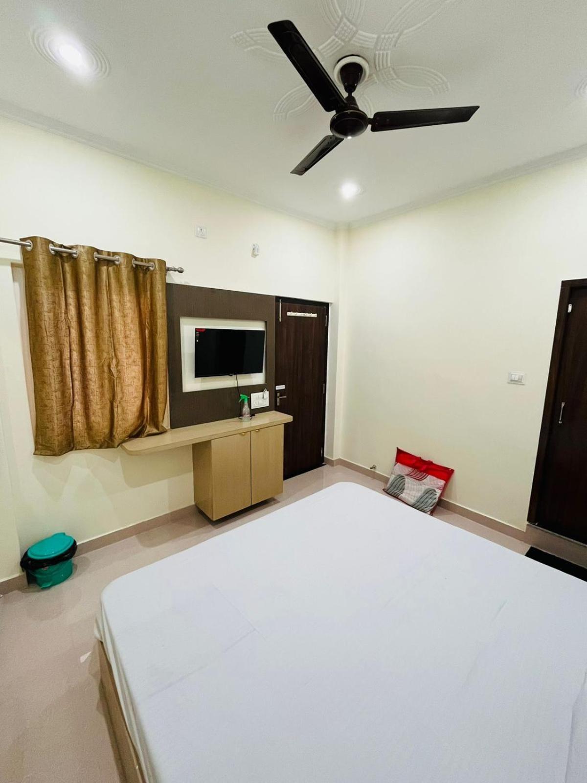 ורנאסי River View Paying Guest House מראה חיצוני תמונה